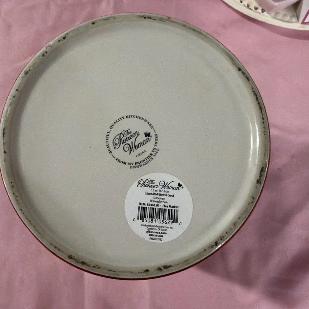 Red White Pioneer Woman 6.5